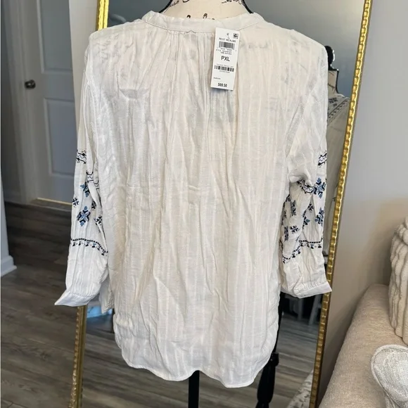 Style & Co. White Blouse with Blue Embroidery - Picture 7 of 10
